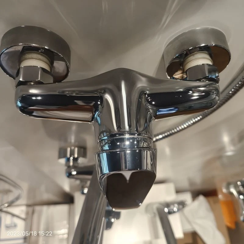 Manufacturer Wholesale Classic Shower Mixer Bathroom Brass Economic Shower Faucet
